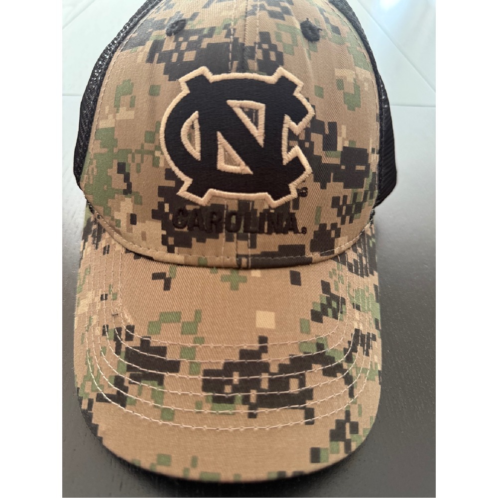 North Carolina Tarheels Digital Camo‎ Trucker Hat Snapback Captivating Headgear